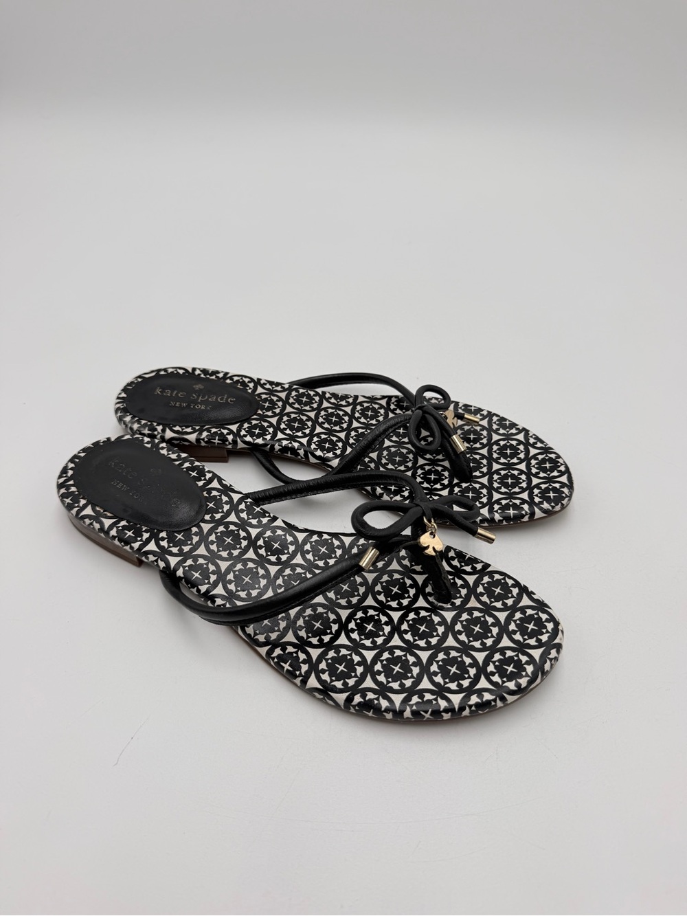 Kate Spade Mystic Bow Slippers Flip Flops. Women's Size 8